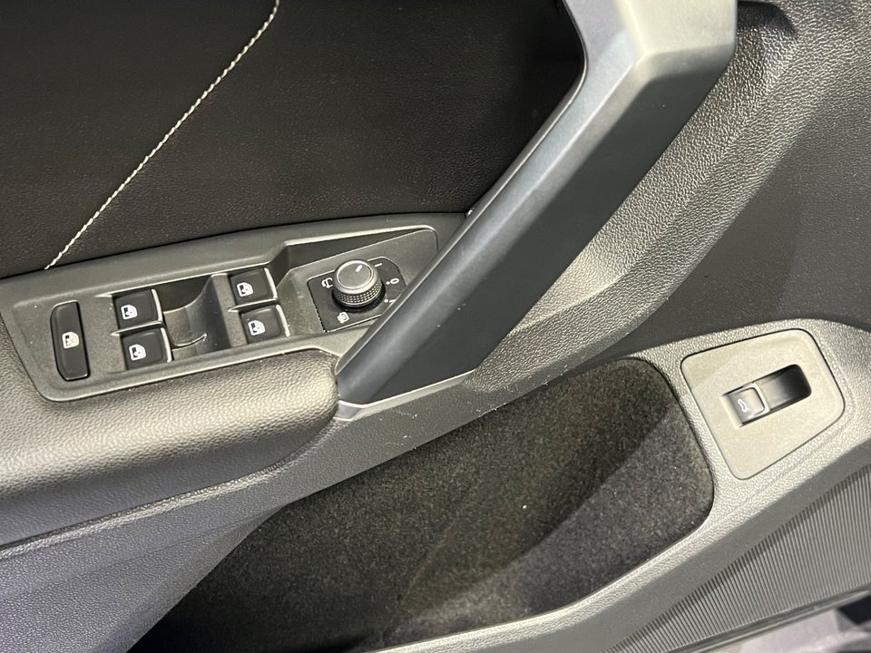 VW Tiguan 2,0 TDi 190 Highline R-line DSG 4Motion 5d