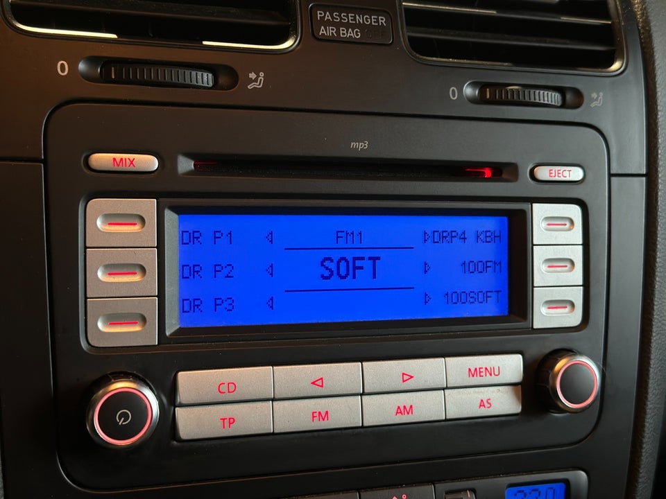 VW Jetta 1,4 TSi 140 Sportline 4d