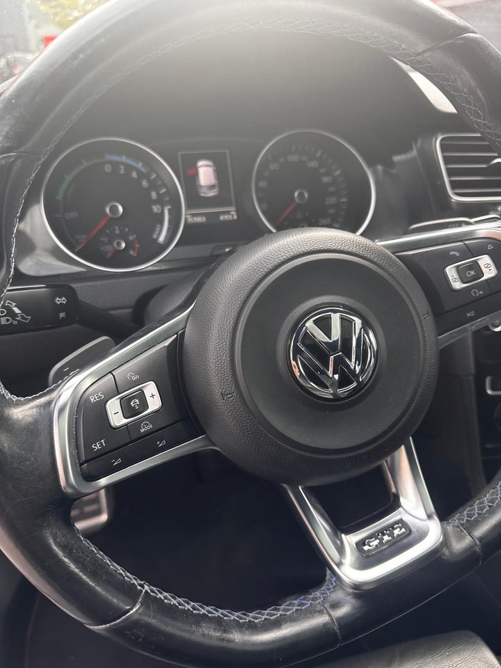 VW Golf VII 1,4 GTE Highline DSG 5d