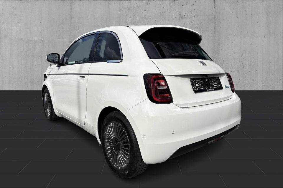 Fiat 500e 42 Icon 3d