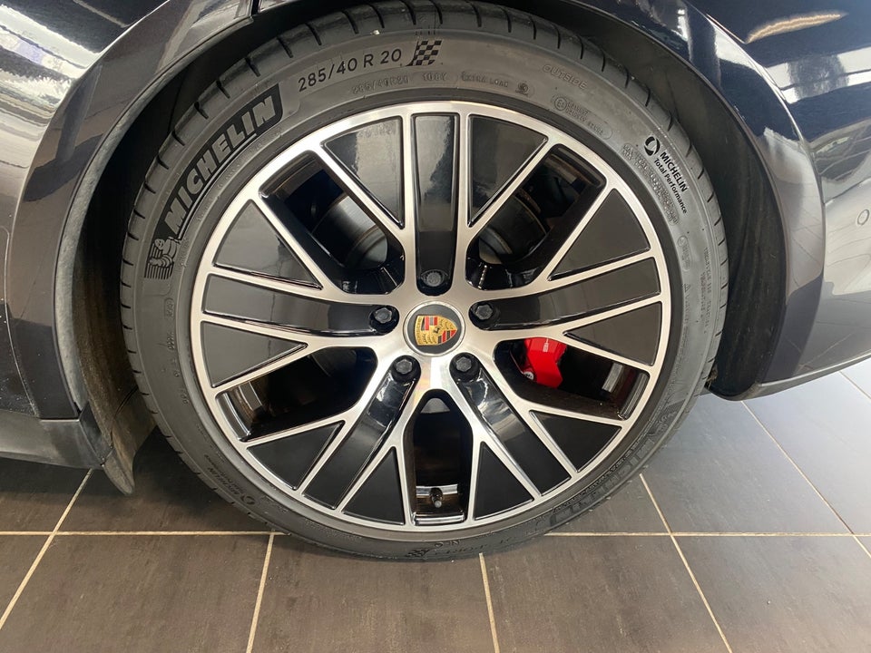 Porsche Taycan 4S Performance+ 4d