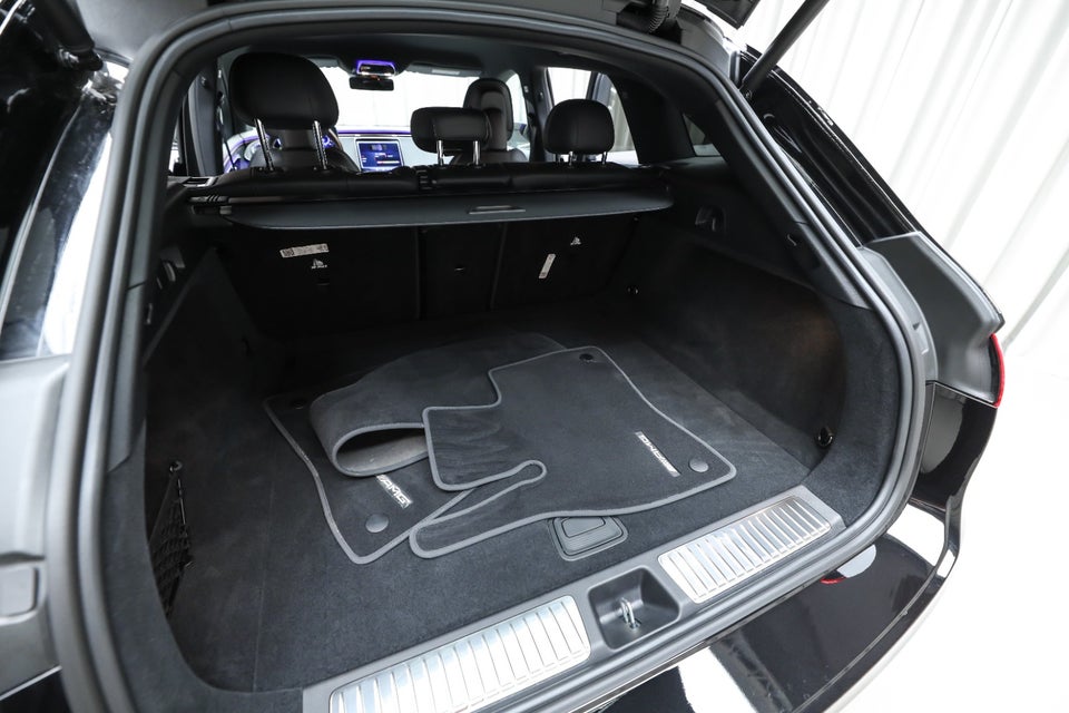 Mercedes EQE350 SUV AMG Advance Plus 4Matic 5d