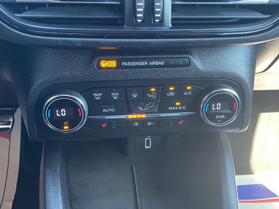 Ford Focus 1,0 EcoBoost ST-Line stc. 5d