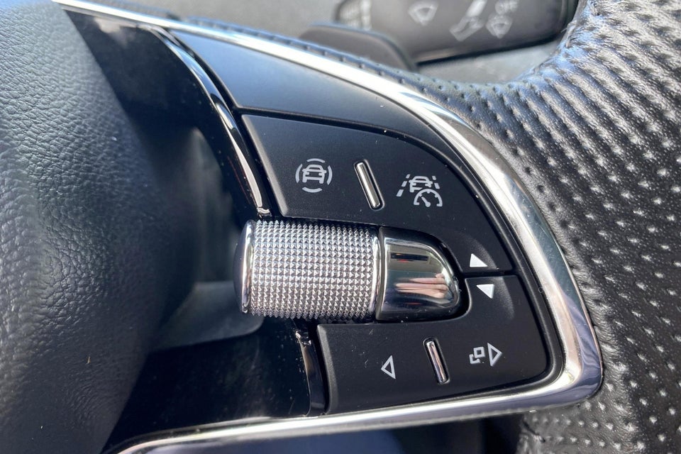 Skoda Enyaq 60 iV Loft 5d