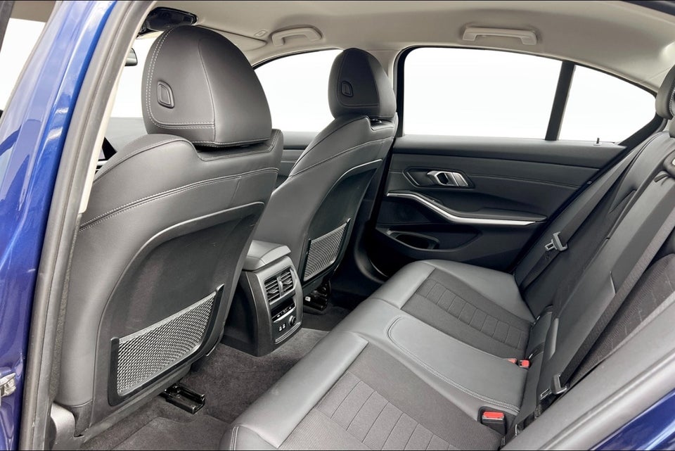 BMW 330i 2,0 Sport Line aut. 4d