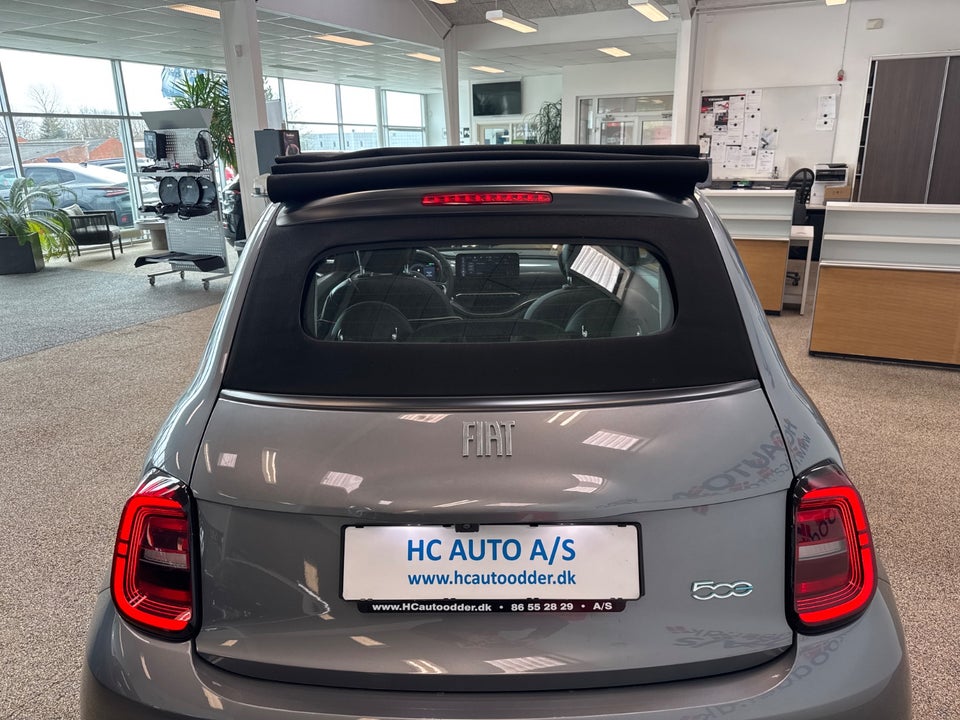 Fiat 500e 42 Icon Cabrio 2d