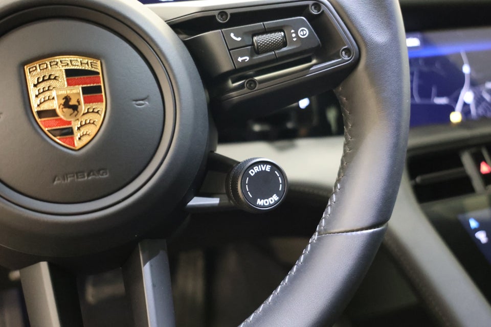 Porsche Taycan Performance+ 4d