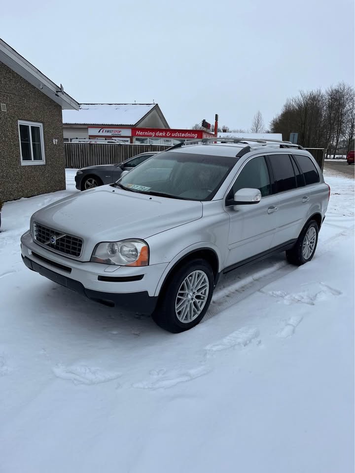 Volvo XC90 2,4 D5 185 aut. AWD Van 5d