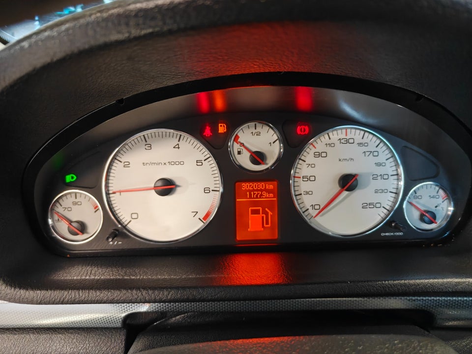 Peugeot 407 2,2 ST 4d