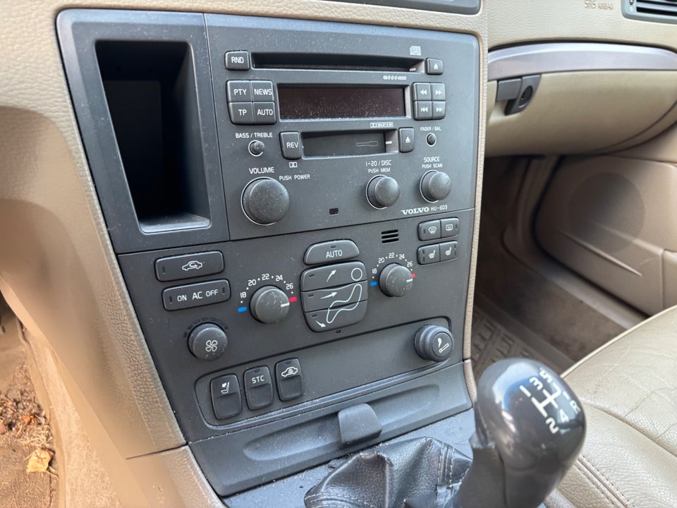 Volvo S60 2,4 140 4d