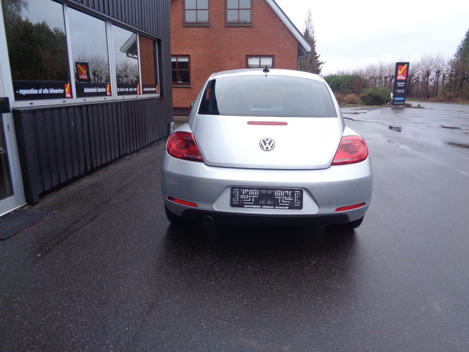 VW The Beetle 1,6 TDi 105 Design 2d