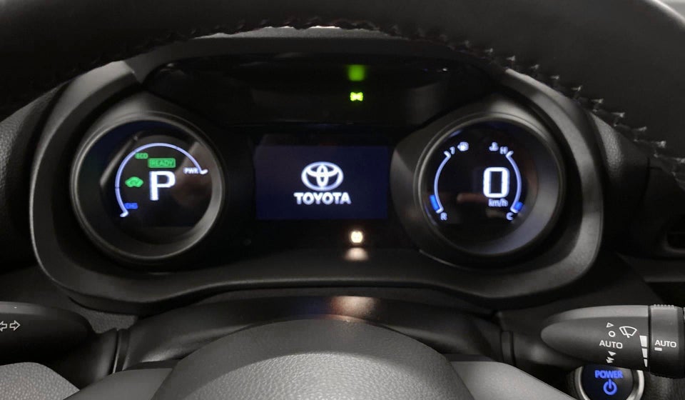 Toyota Yaris 1,5 Hybrid Style e-CVT 5d