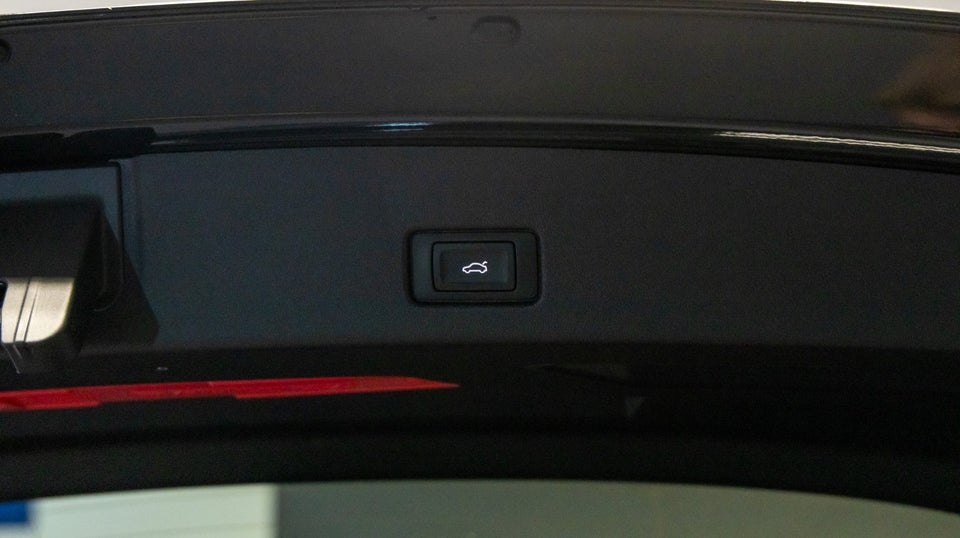 Audi Q4 e-tron 40 Advanced S-line 5d