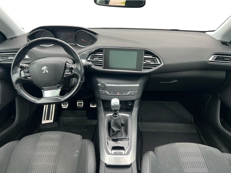 Peugeot 308 1,6 BlueHDi 120 Allure Sky SW 5d