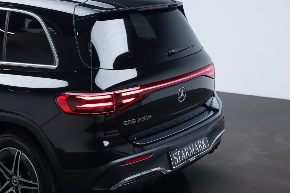 Mercedes EQB250+ AMG Advance 5d