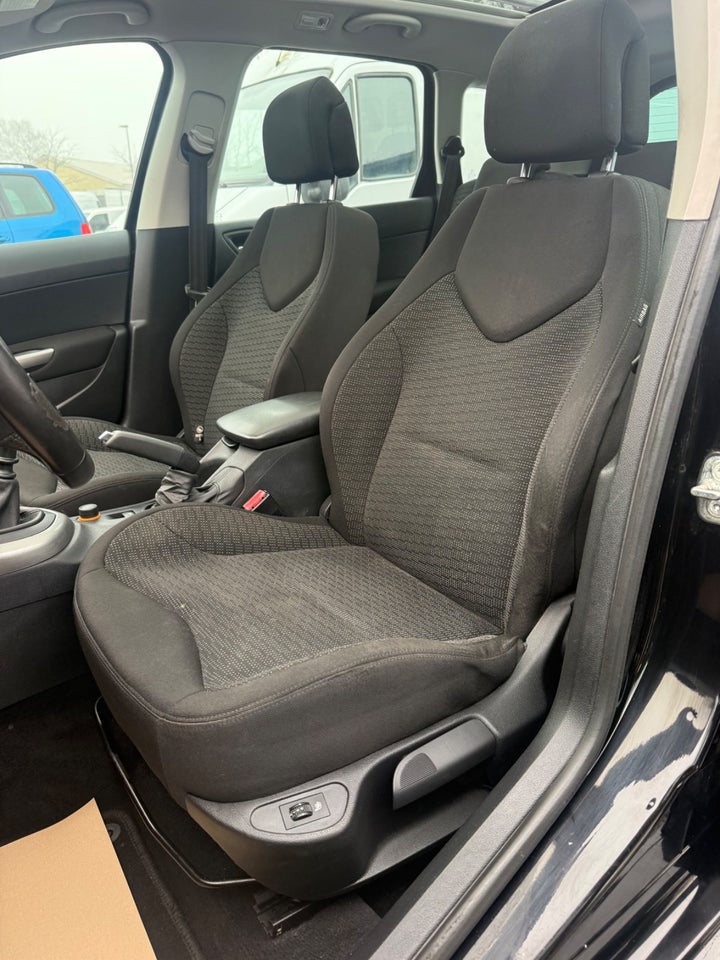 Peugeot 308 1,6 HDi 110 Comfort SW 5d