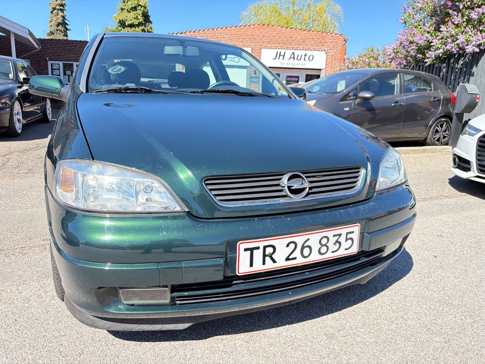 Opel Astra 1,6 16V Sport 3d