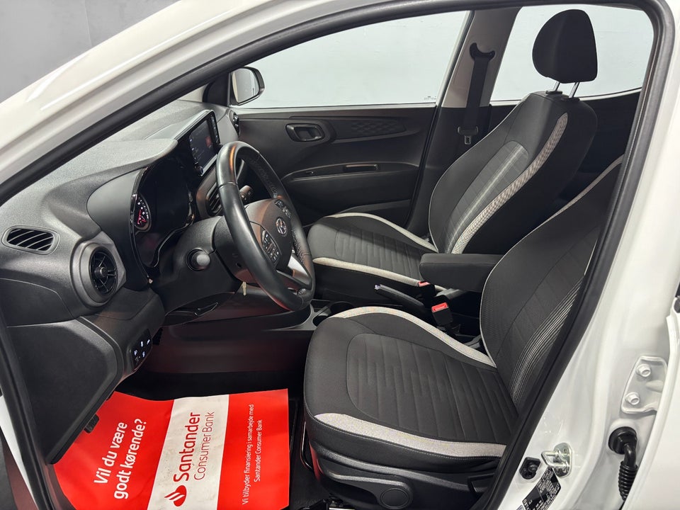 Hyundai i10 1,0 MPi Essential 5d