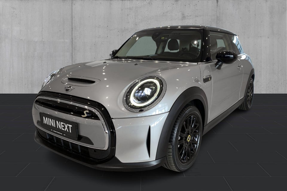 MINI Cooper SE Essential 3d