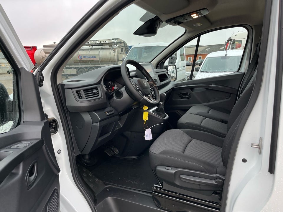 Renault Trafic 2,0 dCi 150 L2H1 EDC