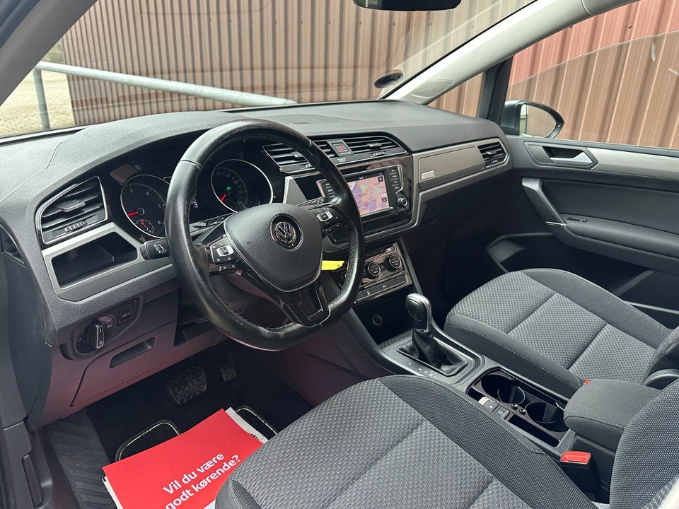 VW Touran 2,0 TDi 150 Comfortline DSG 7prs 5d