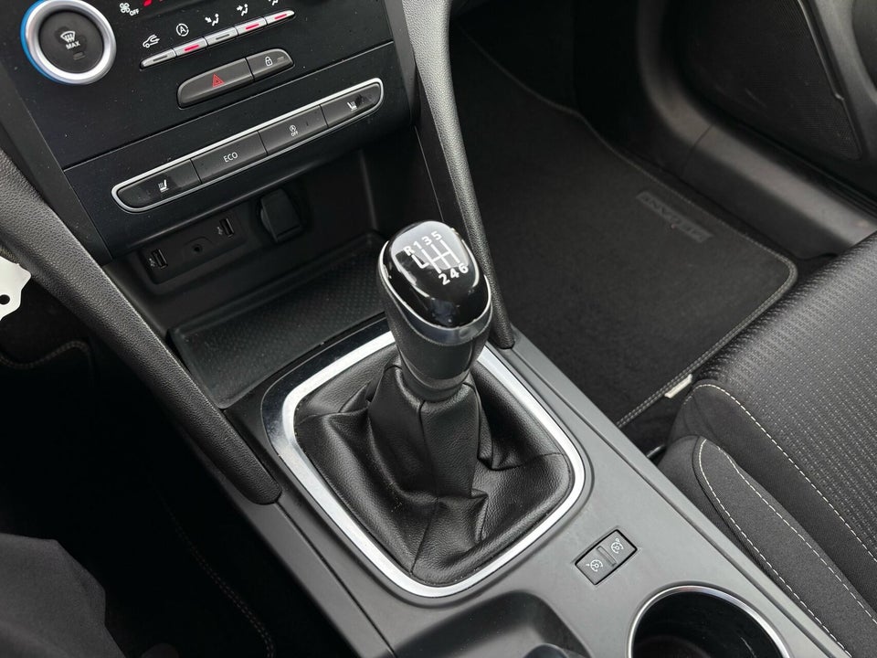 Renault Megane IV 1,2 TCe 100 Zen 5d