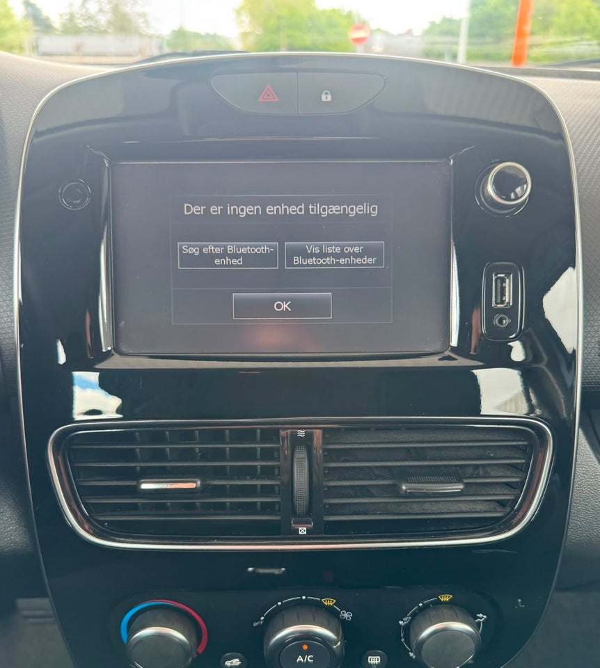 Renault Clio IV 1,5 dCi 90 Limited Sport Tourer 5d