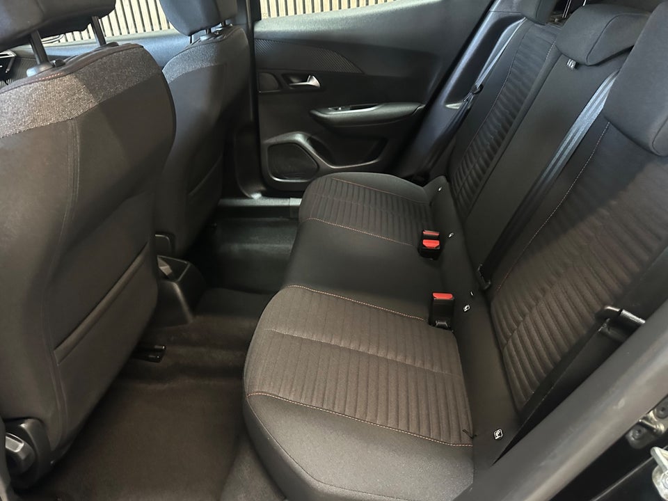 Peugeot 2008 1,2 PureTech 130 Active Pack EAT8 5d