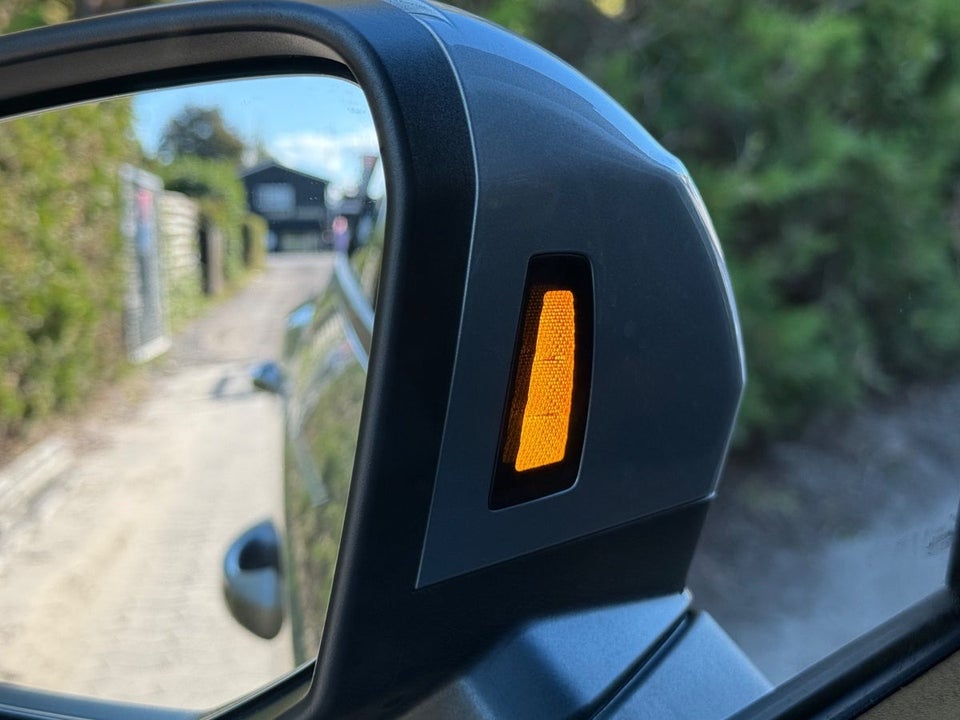 Audi Q3 45 TFSi e Attitude plus S-tr. 5d