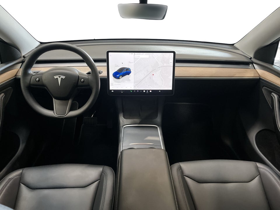 Tesla Model Y Long Range AWD 5d