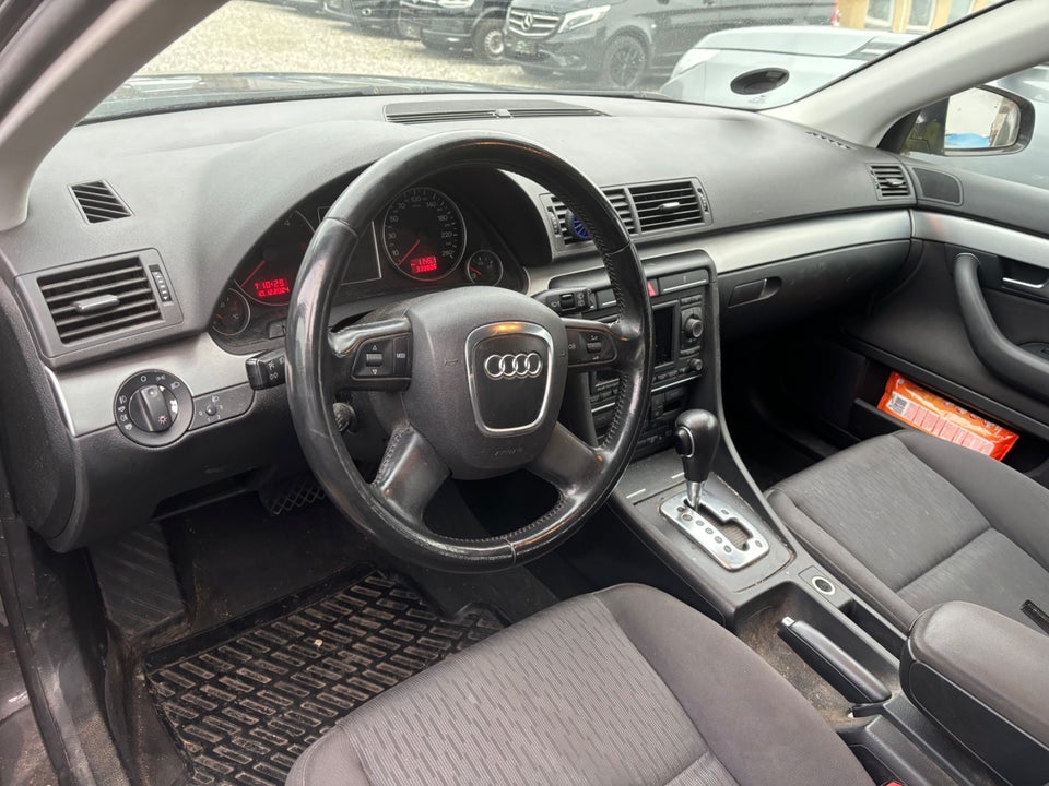 Audi A4 2,0 TDi 140 Avant Multitr. 5d