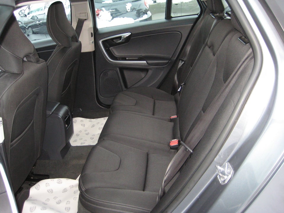 Volvo V60 2,0 D2 120 Kinetic aut. 5d