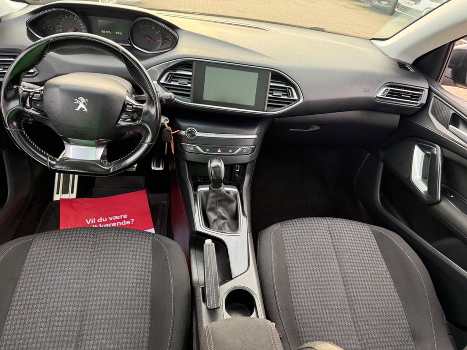 Peugeot 308 1,2 e-THP 110 Active SW 5d