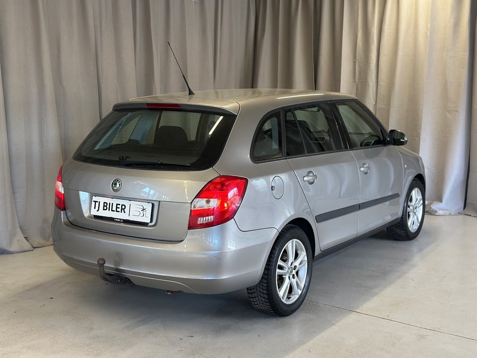 Skoda Fabia 1,4 16V Ambiente Combi 5d