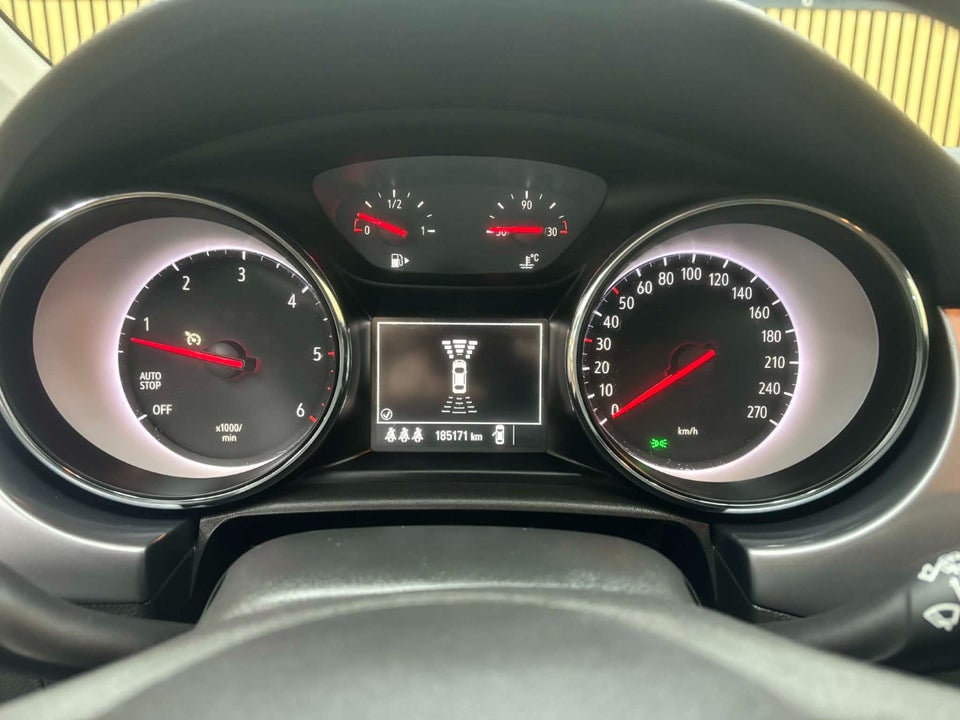 Opel Astra 1,6 CDTi 136 Enjoy 5d