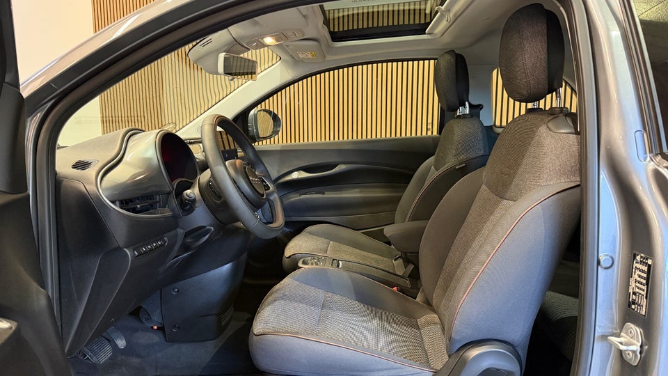 Fiat 500e 42 Icon Sky 3d