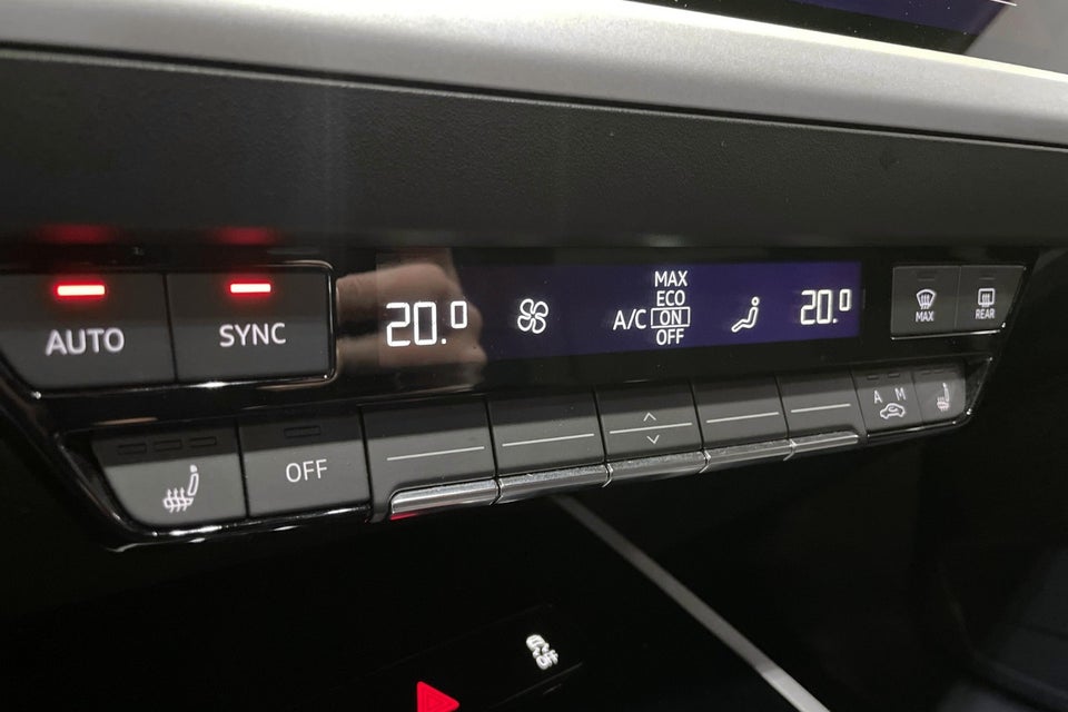 Audi Q4 e-tron 40 Attitude 5d