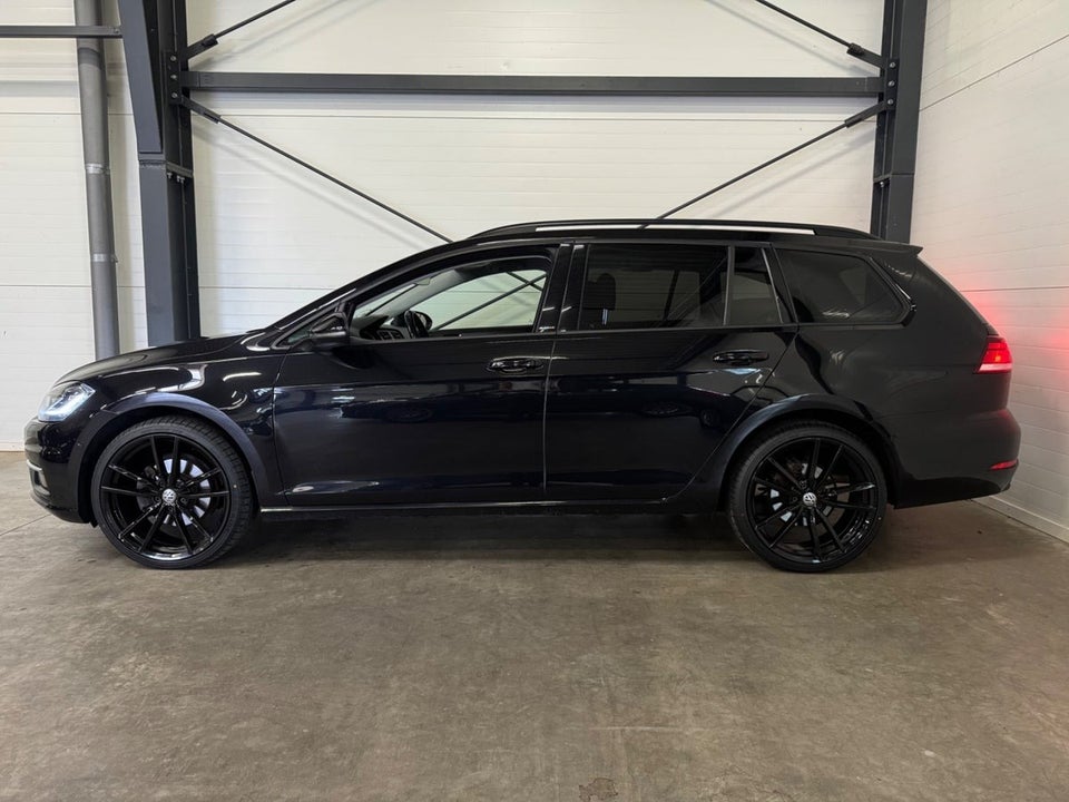 VW Golf VII 1,6 TDi 115 IQ.Drive Variant DSG 5d