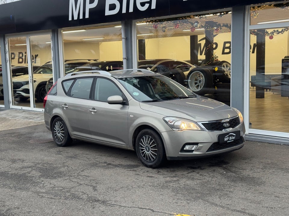 Kia Ceed 1,6 CRDi 115 Active SW 5d