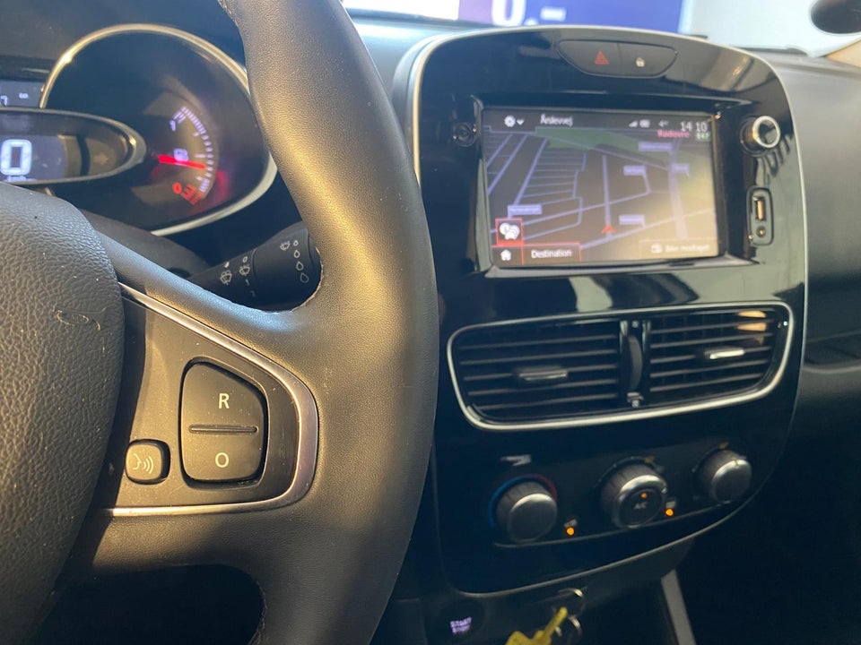 Renault Clio IV 0,9 TCe 75 Zen Sport Tourer 5d