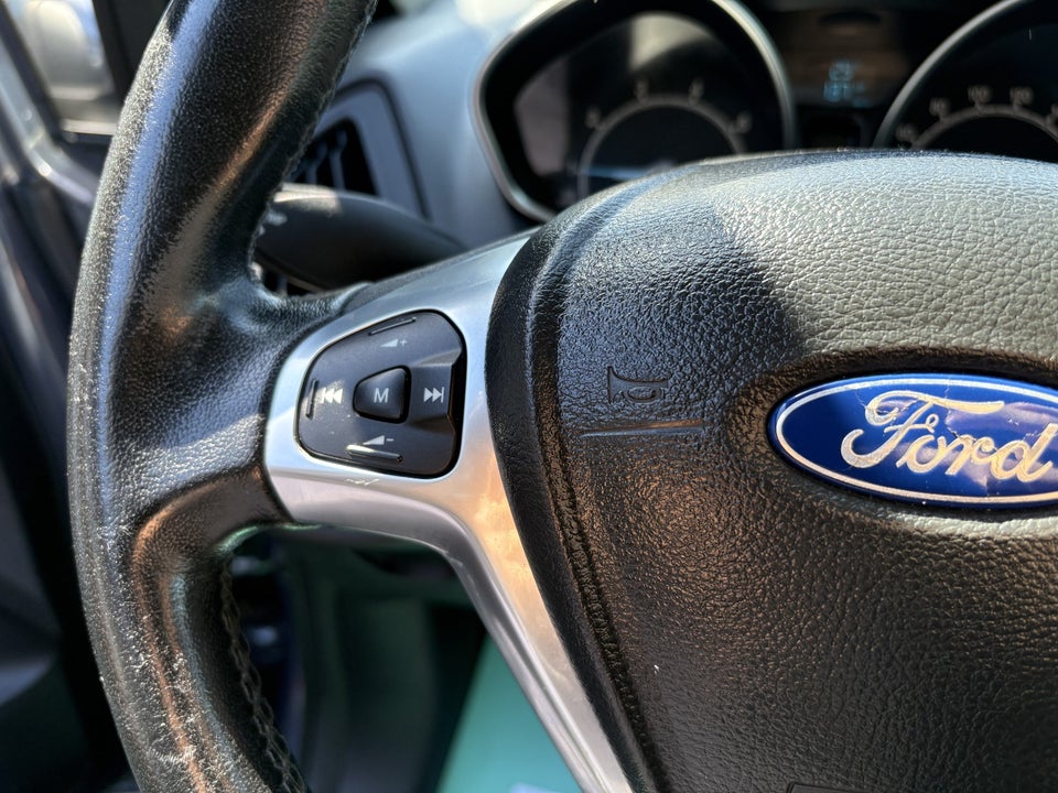 Ford B-MAX 1,0 SCTi 100 Titanium 5d