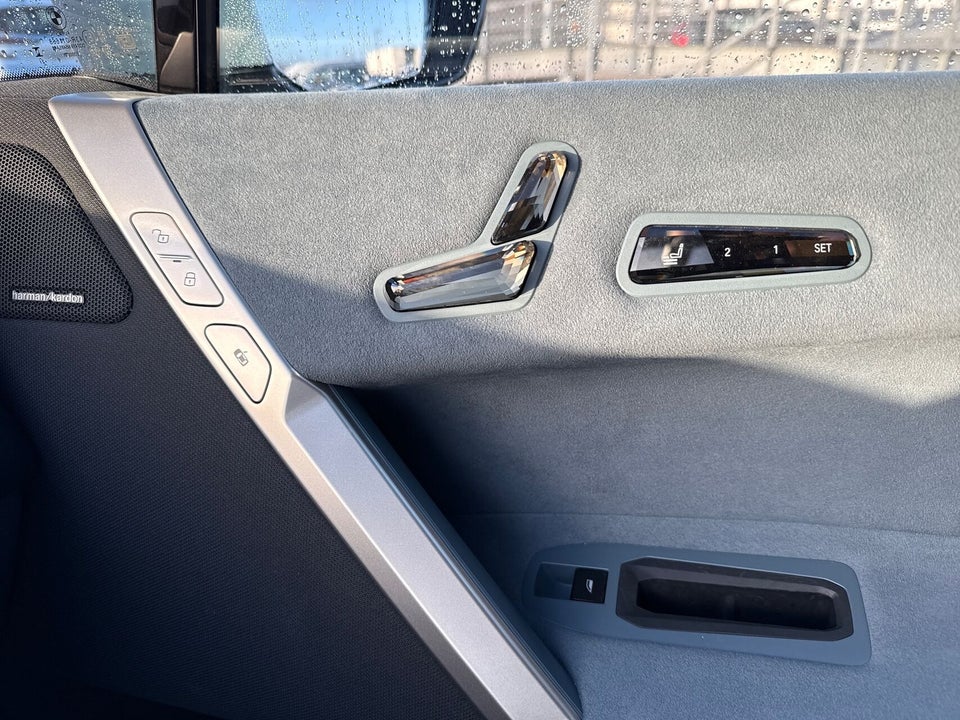 BMW iX xDrive40 Fully Charged M-Sport 5d