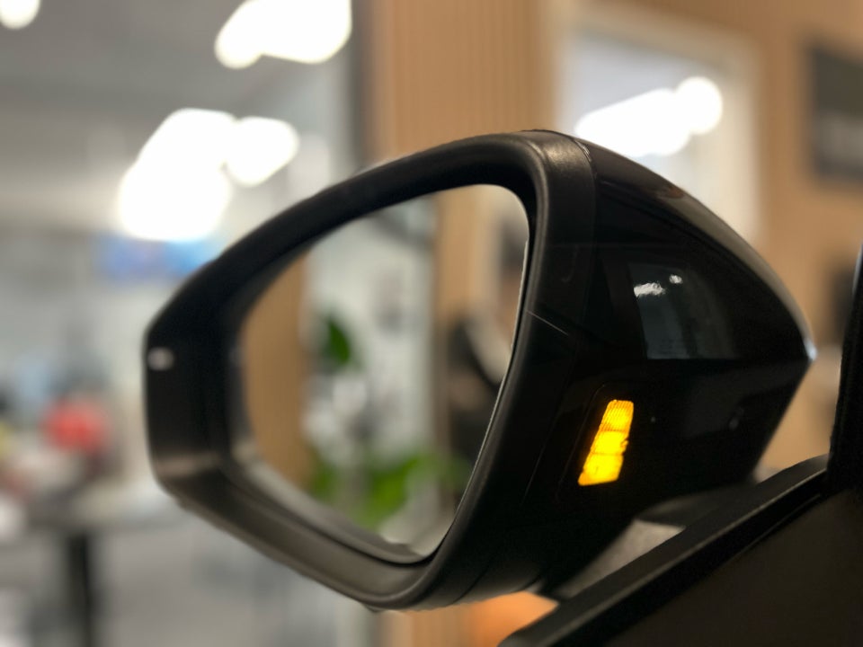 Audi Q4 e-tron 40 S-line 5d