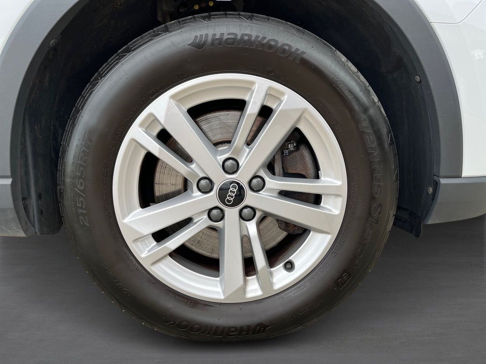 Audi Q3 45 TFSi e Attitude plus S-tr. 5d