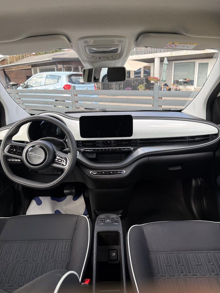 Fiat 500e 42 Icon 3d