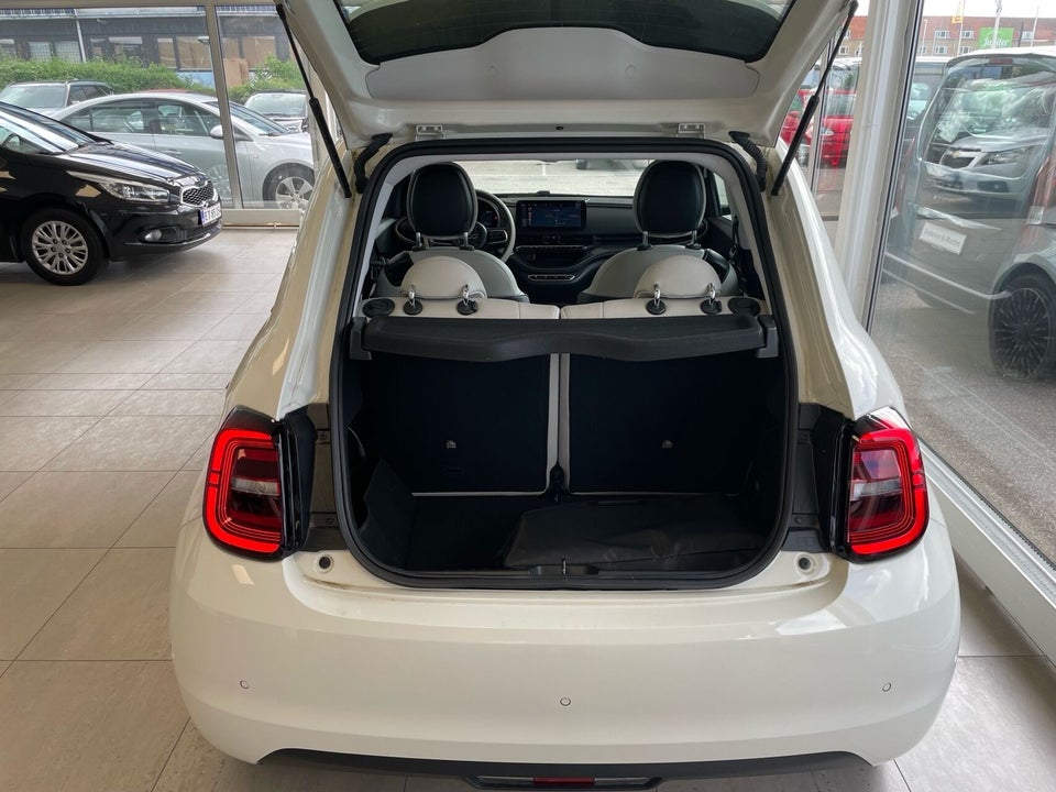 Fiat 500e 42 la Prima by Bocelli 3+1 4d