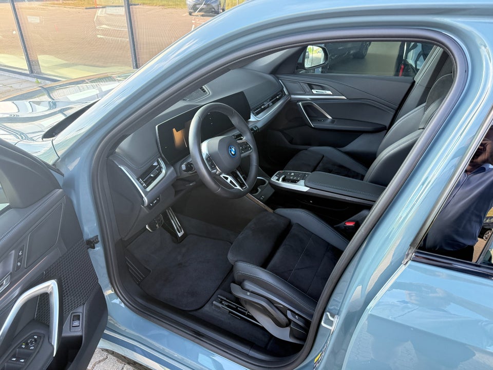 BMW iX1 eDrive20 M-Sport Premium 5d