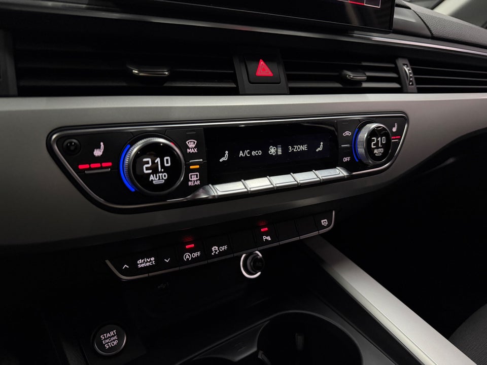 Audi A4 40 TFSi S-line Prestige Tour plus Avant S-tr. 5d