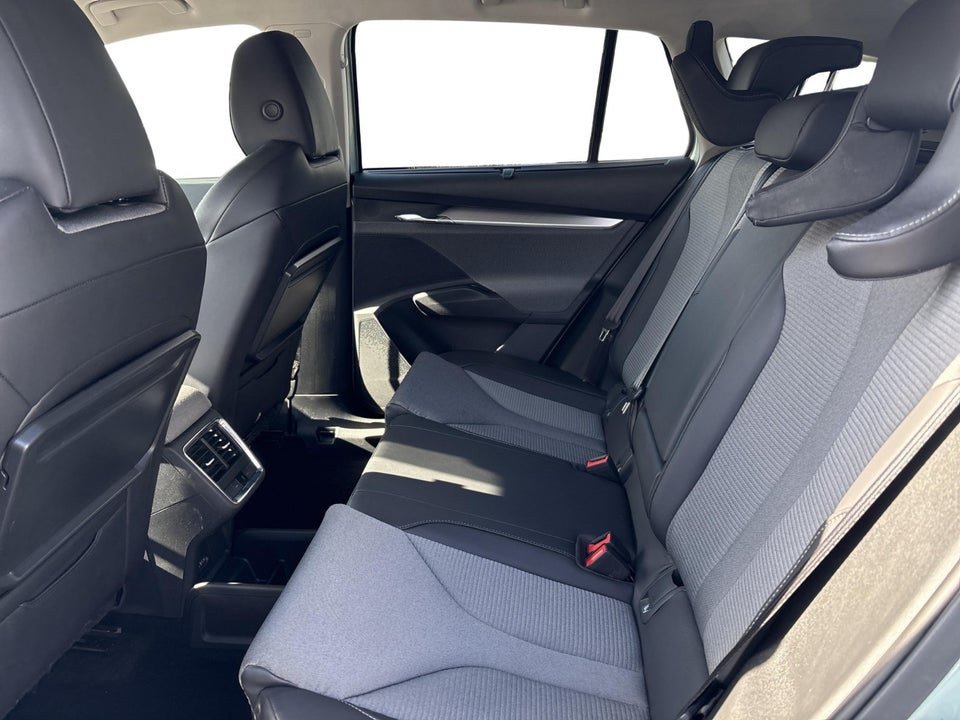 Skoda Enyaq 80 iV Plus 5d