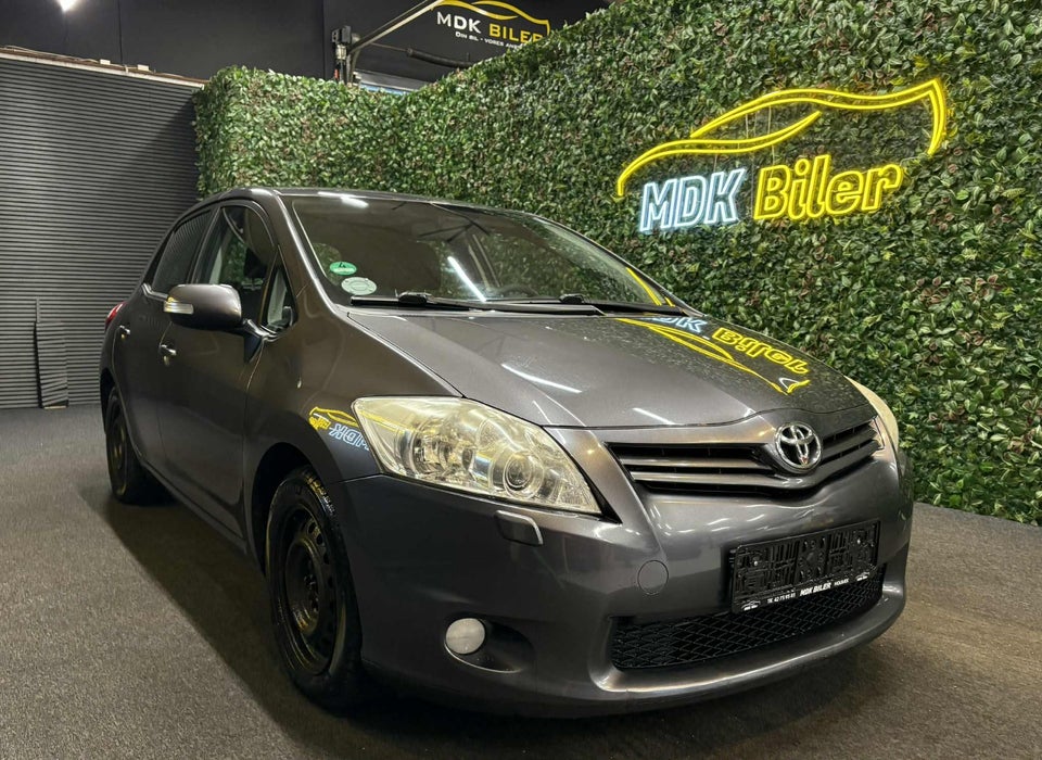 Toyota Auris 1,6 T2 M/M 5d
